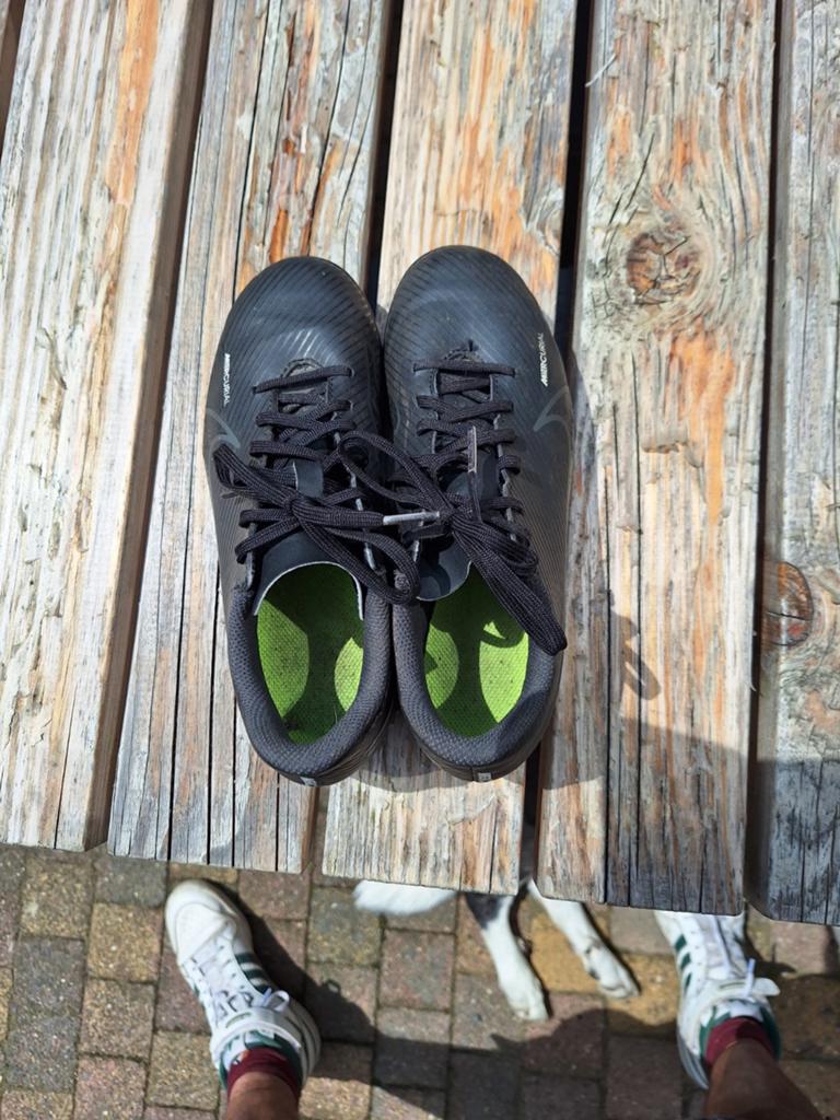 NIKE Mercurial voetbalschoenen maat 35.5, Sport en Fitness, Voetbal, Ophalen of Verzenden