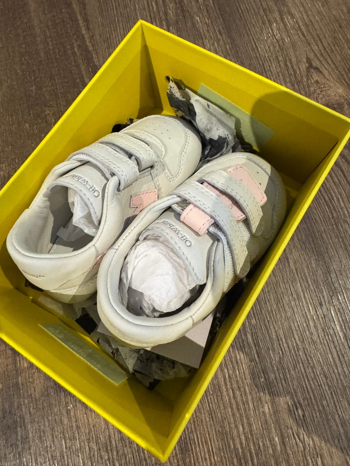Off White kids maat 19 Nieuw !, Ophalen of Verzenden, Zo goed als nieuw, Meisje, Schoentjes
