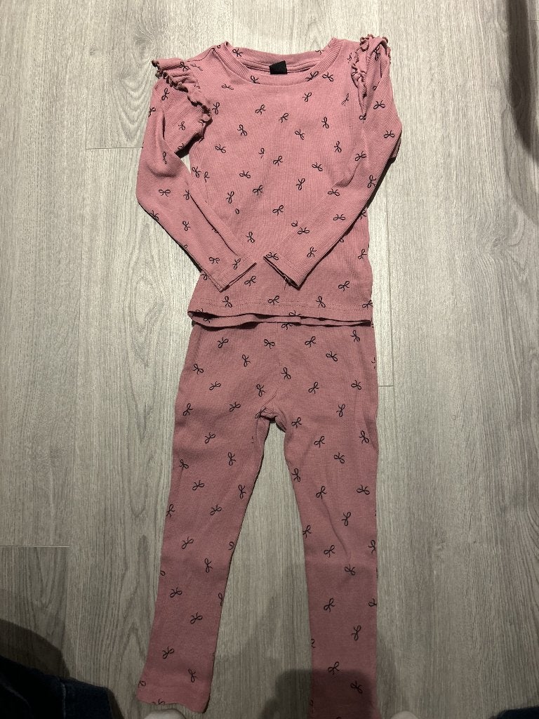 Set met strikjes maat 92/98, Kinderen en Baby's, Gebruikt, Meisje, Ophalen of Verzenden, Setje