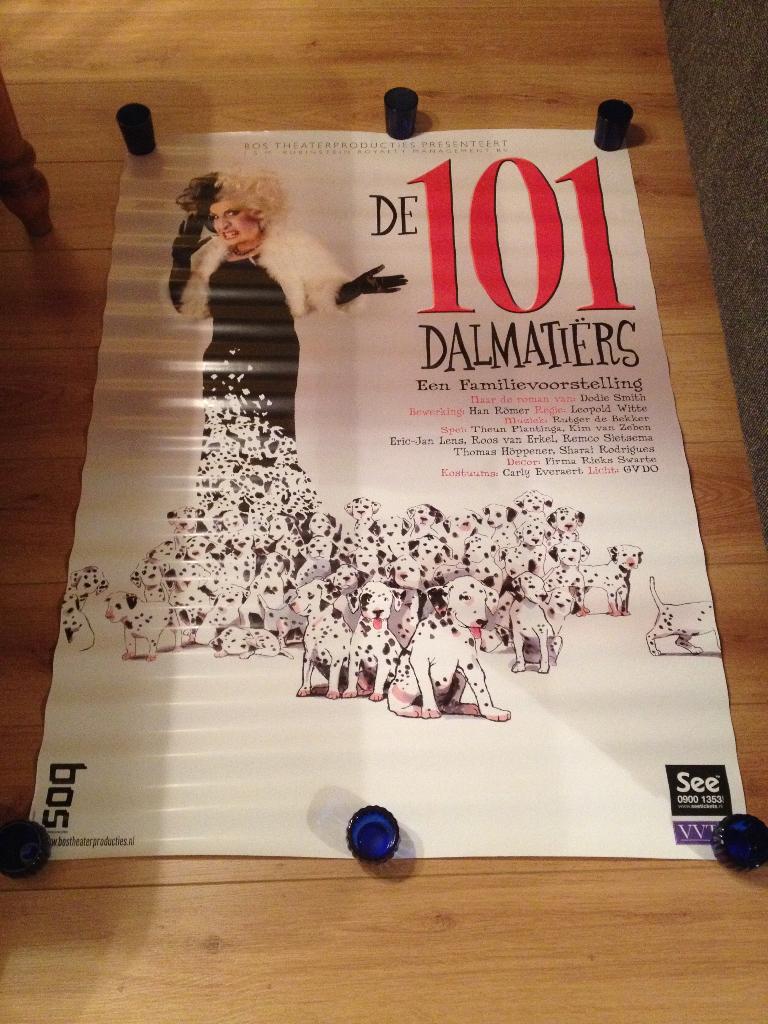 Poster theater voorstelling 101 dalmatiërs ( BosRubinstein ), Ophalen, Rechthoekig Staand, Zo goed als nieuw, A1 t/m A3