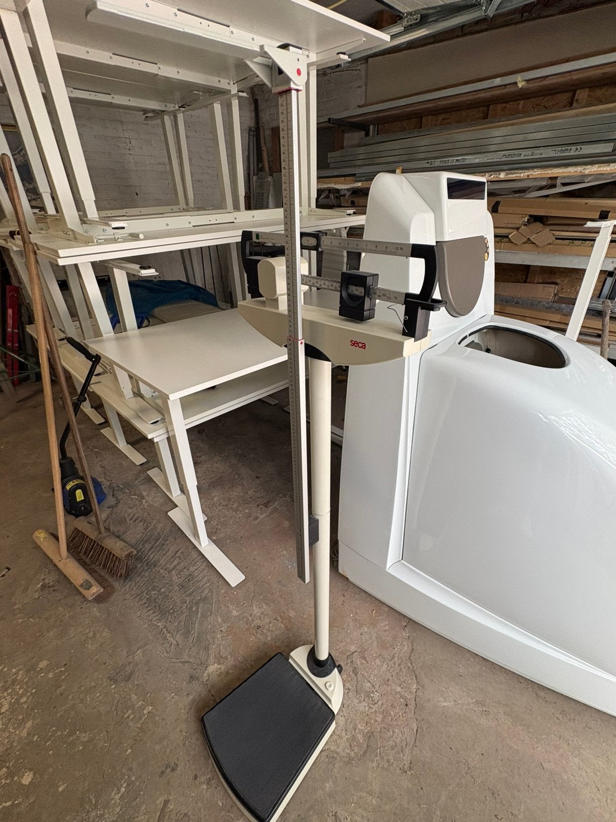 SECA 711 professionele medische weegschaal met lengtemeter, Ophalen, ., Zo goed als nieuw, .