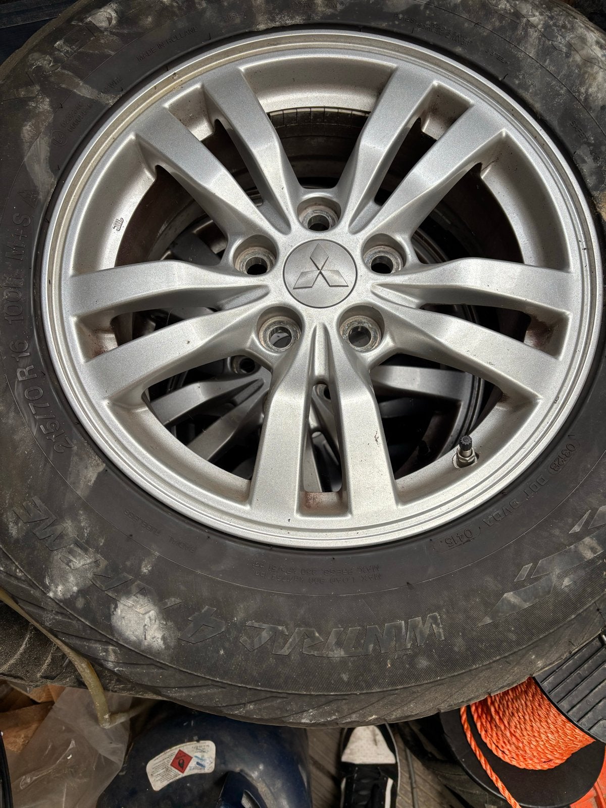 Outlander PHEV velgen met winterbanden, Auto-onderdelen, Ophalen, Gebruikt, Banden en Velgen, 17 inch