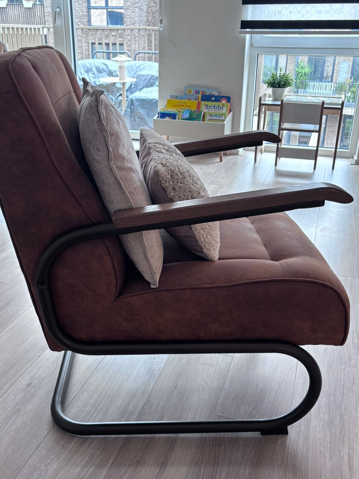 Mooie Fauteuil te koop - cognac kleur, Huis en Inrichting, Ophalen, Overige materialen, 75 tot 100 cm, Zo goed als nieuw
