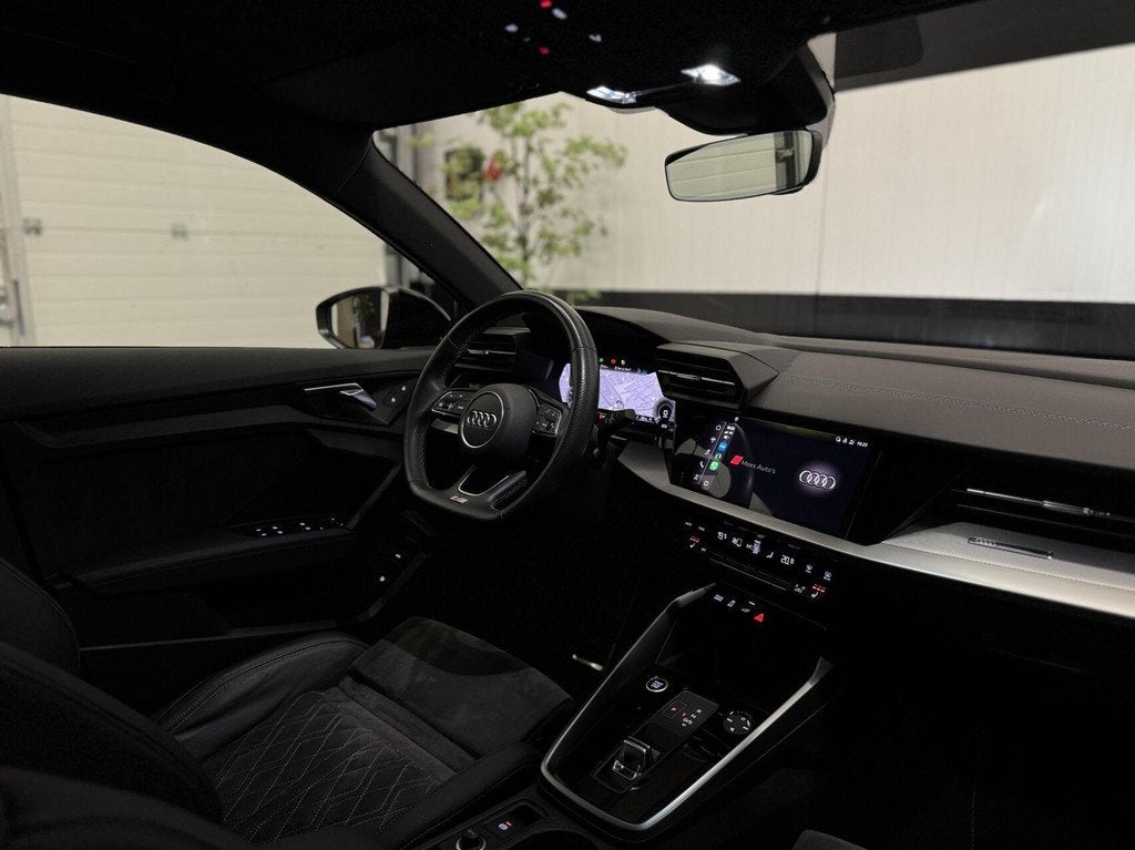 Audi A3 Sportback 40 TFSI S-Edition|Matrix|RS Zetels|Elektr, Gebruikt, 4 cilinders, 71 km/l, Zilver of Grijs