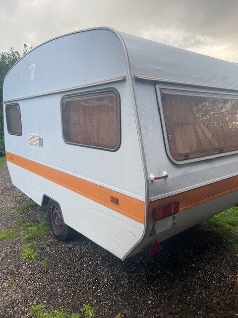Wilk caravan CI sport 370, Caravans en Kamperen, Standaardzit, Gascomfoor, Omvormbare zithoek, 750 - 1000 kg