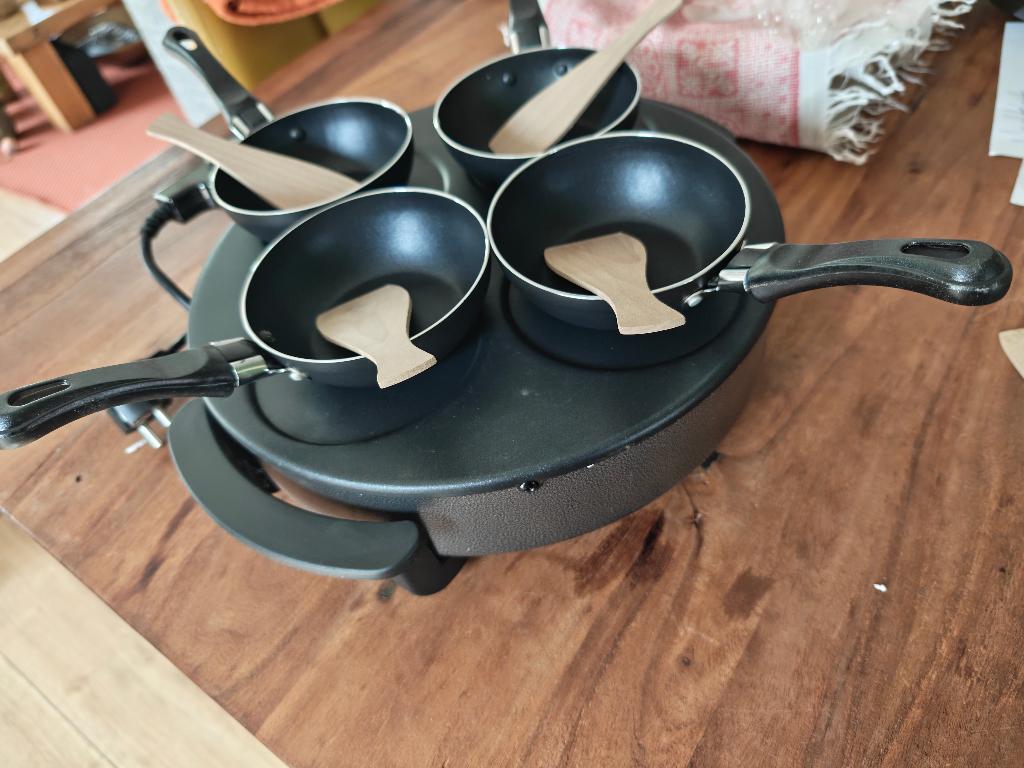 Wok Wadjan set / Pannekoekenmaker, Ophalen of Verzenden, Nieuw, 4 t/m 7 personen