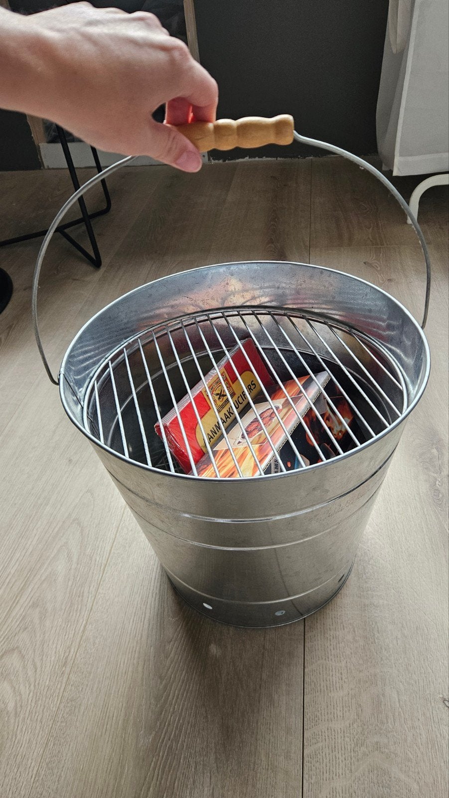 Emmer BBQ - Draagbare Barbecue, Ophalen, Zo goed als nieuw, Onbekend