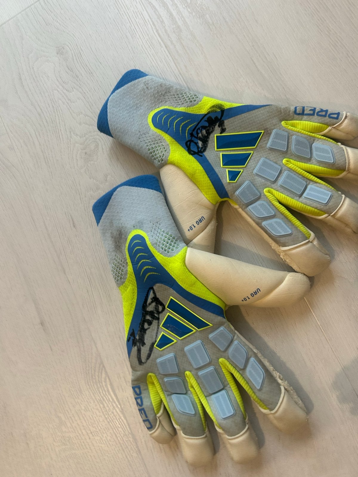 Gedragen keepershandschoenen Ronald Koeman jr. met handteken, Maat XS of kleiner, Ophalen of Verzenden, Gebruikt, Handschoenen
