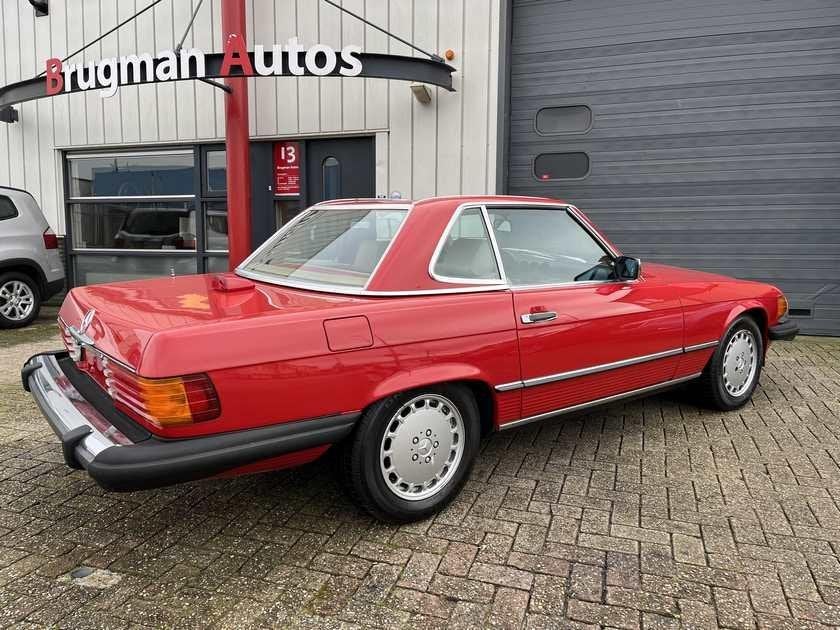 Mercedes-Benz SL-klasse 560 SL, Auto's, Mercedes-Benz, Lederen bekleding, Achterwielaandrijving, Gebruikt, Cabriolet