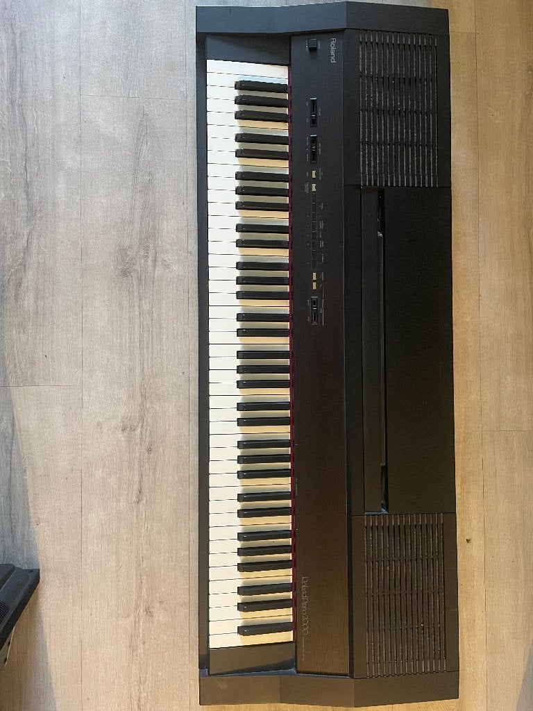 piano Roland 2000, Ophalen of Verzenden, Zwart