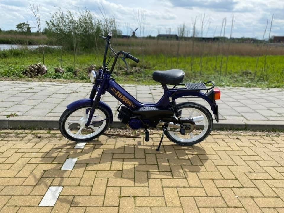 Tomos brommer - rijdt, maar heeft aandacht nodig, Ophalen, Gebruikt, Standard, Maximaal 25 km/u