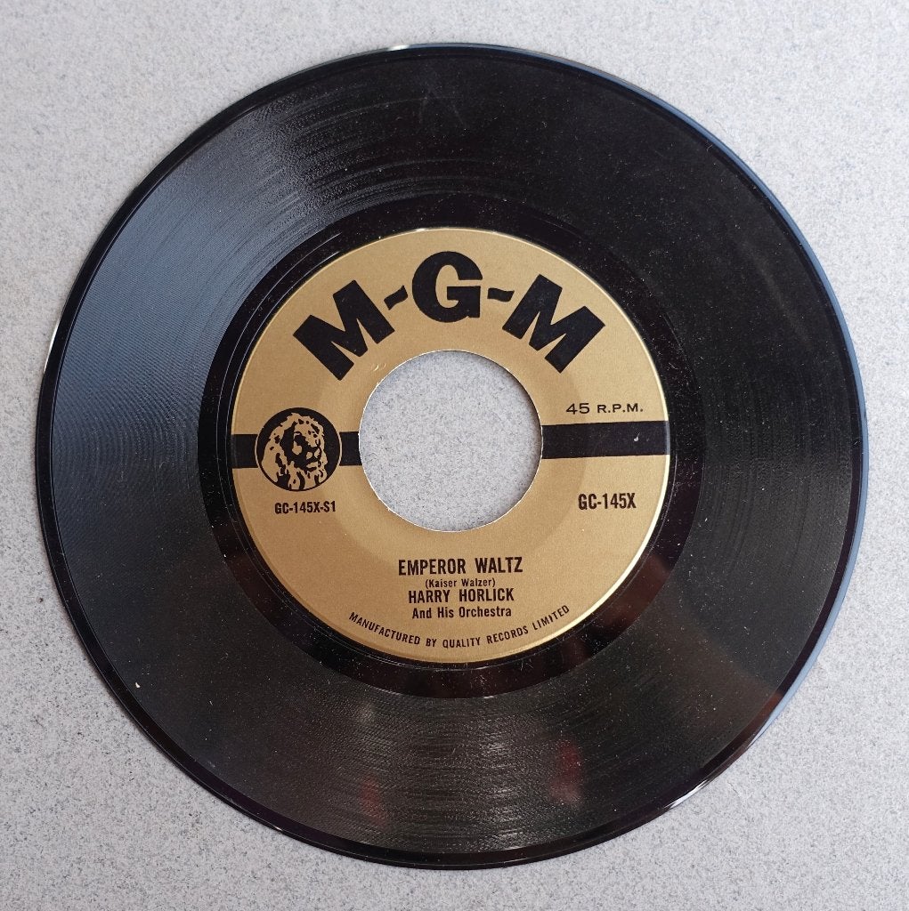 Harry Horlick - Emperor Waltz / Blue Danube, Gebruikt, Klassiek, 7 inch, Ophalen of Verzenden