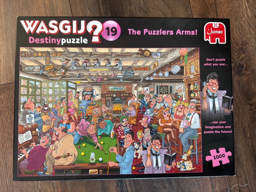 Wasgij puzzel Mysterypuzzle Café de Puzzelkoek! 1000 stukjes, Hobby en Vrije tijd, Ophalen, 500 t/m 1500 stukjes, Zo goed als nieuw