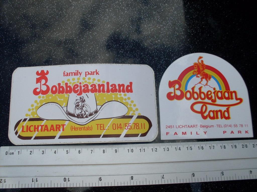 2x sticker Bobbejaanland lichtaart family park logo, Verzenden, Zo goed als nieuw, Bedrijf of Vereniging