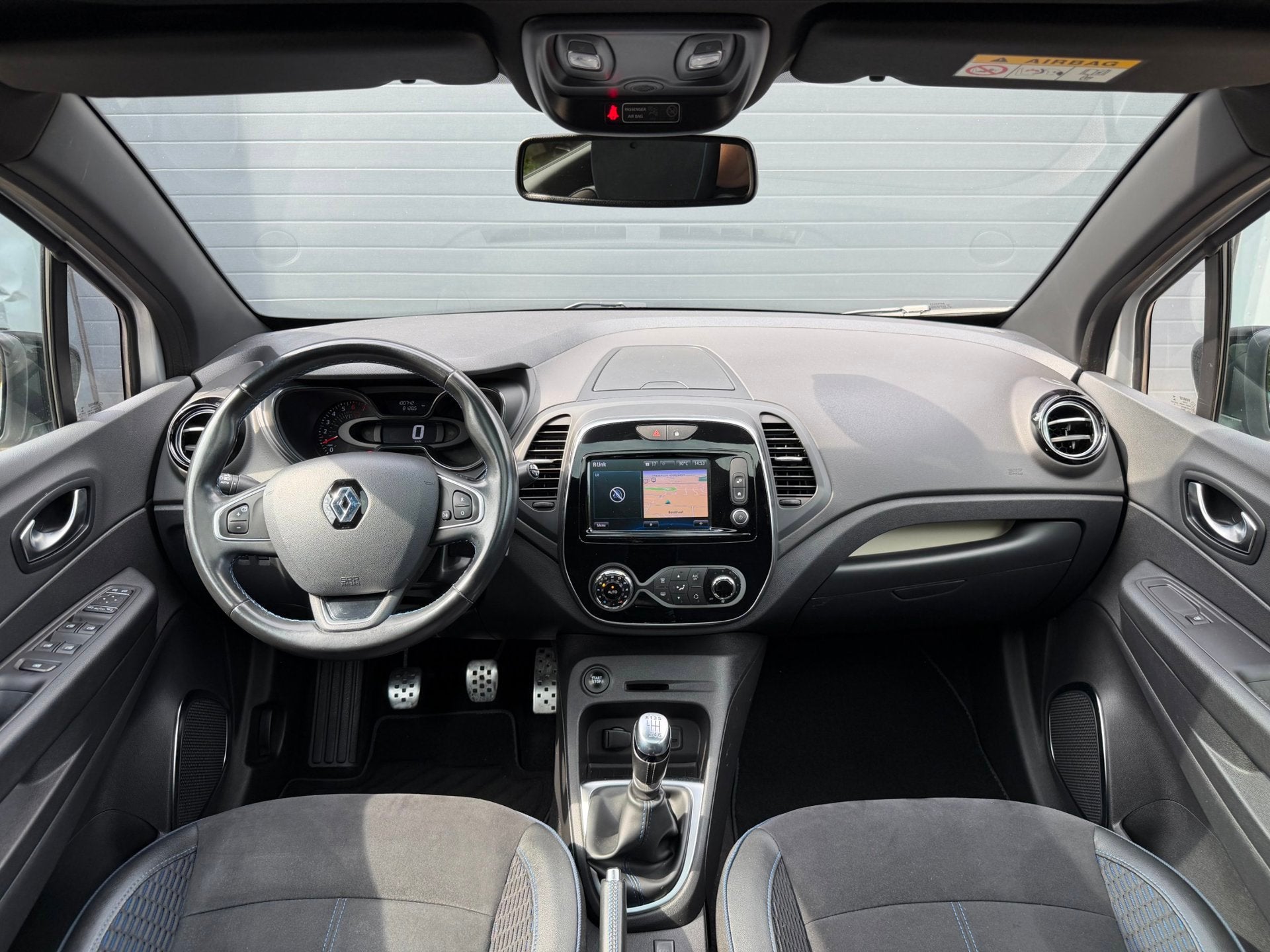 Renault Captur 1.3 TCe Intens | S-Edition | Panorama | Camer, Auto's, Voorwielaandrijving, Gebruikt, 4 cilinders, Met garantie (alle)