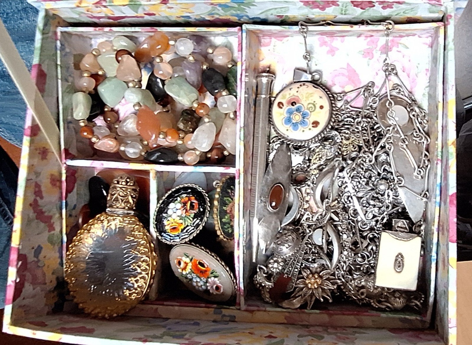 Diverse sieraden en stenen: zilver, mozaïek, ivoor, Ophalen of Verzenden, Zilver, Broche, Met edelsteen