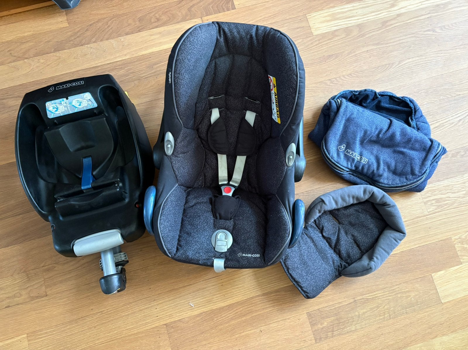 Maxi cosi Cabriofix, Easyfix base en accessoires, Ophalen, Autogordel of Isofix, Gebruikt, 0 t/m 13 kg