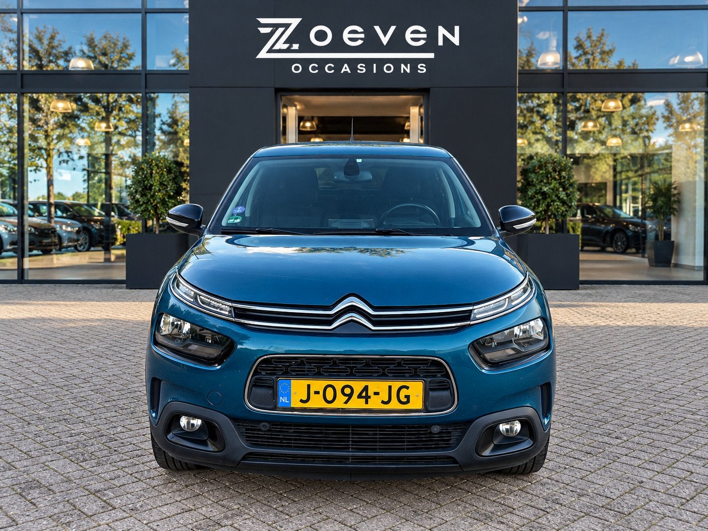 Citroen C4 Cactus 1.2 PureTech Shine | Automaat, Auto's, Stof, Gebruikt, Blauw, 49 €/maand