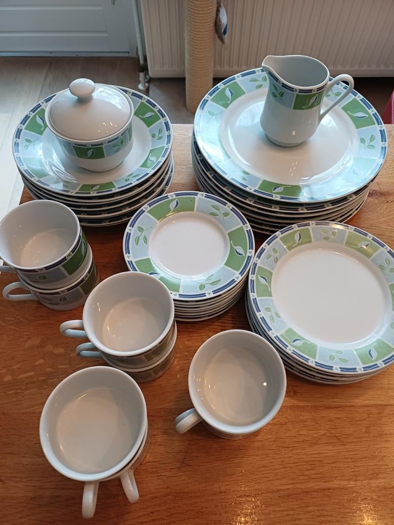 Servies 8 delig, Huis en Inrichting, Keuken | Servies, Ophalen of Verzenden, Porselein, Overige stijlen