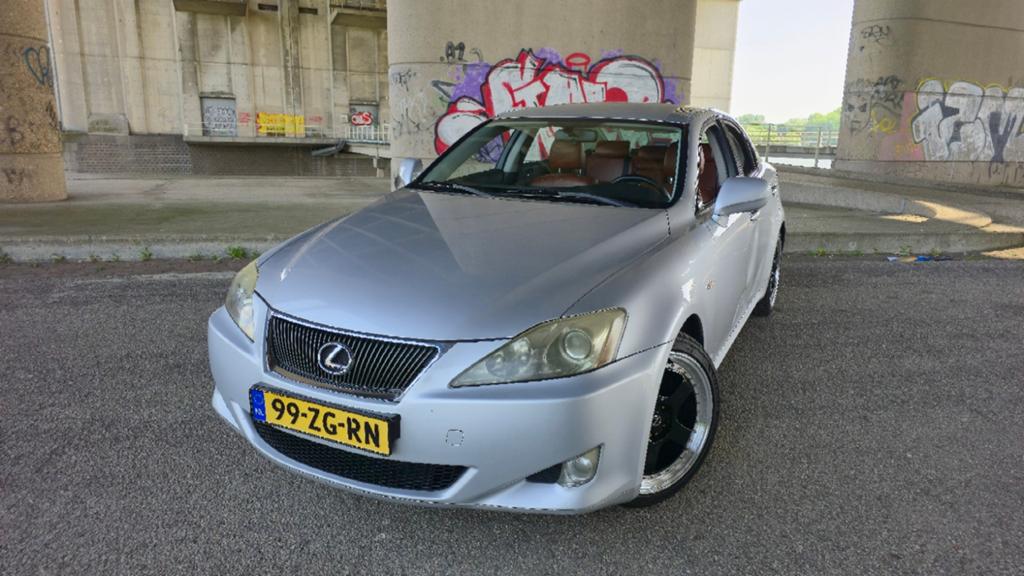 Lexus IS 250 2.5 2008 Grijs, Auto's, 2500 cc, Achterwielaandrijving, Bruin, Handgeschakeld