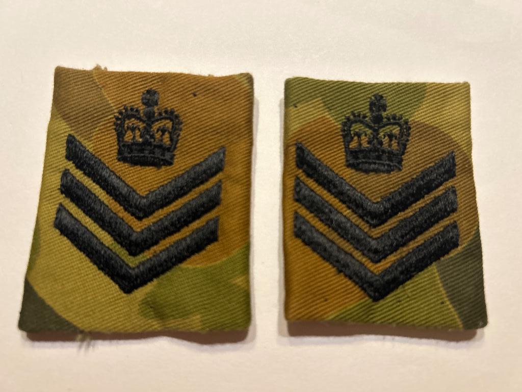 Britse leger rangonderscheiding Staff Sergeant, Verzamelen, Militaria | Algemeen, Landmacht, Embleem of Badge, Engeland, Verzenden