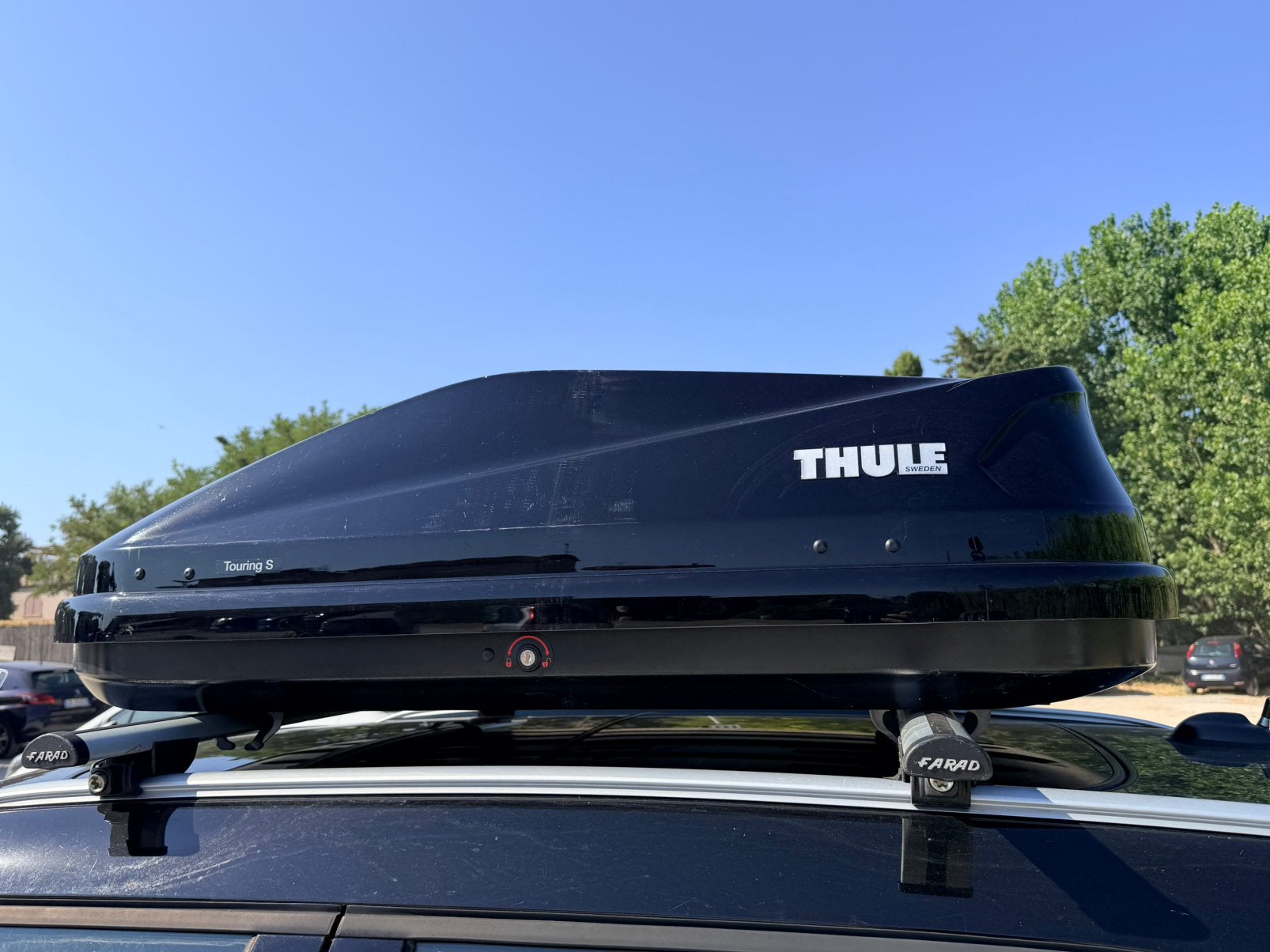 Thule Touring S 100 Black Glossy Dakkoffer, Auto diversen, Dakkoffers, Gebruikt, Ophalen