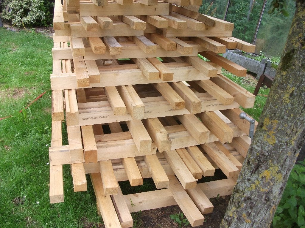 houten balkjes 2x3 inch=4,5x7,5 cm 242 lang per kar 50 stuks, Ophalen of Verzenden, Zo goed als nieuw, 200 tot 250 cm, 50 mm of meer