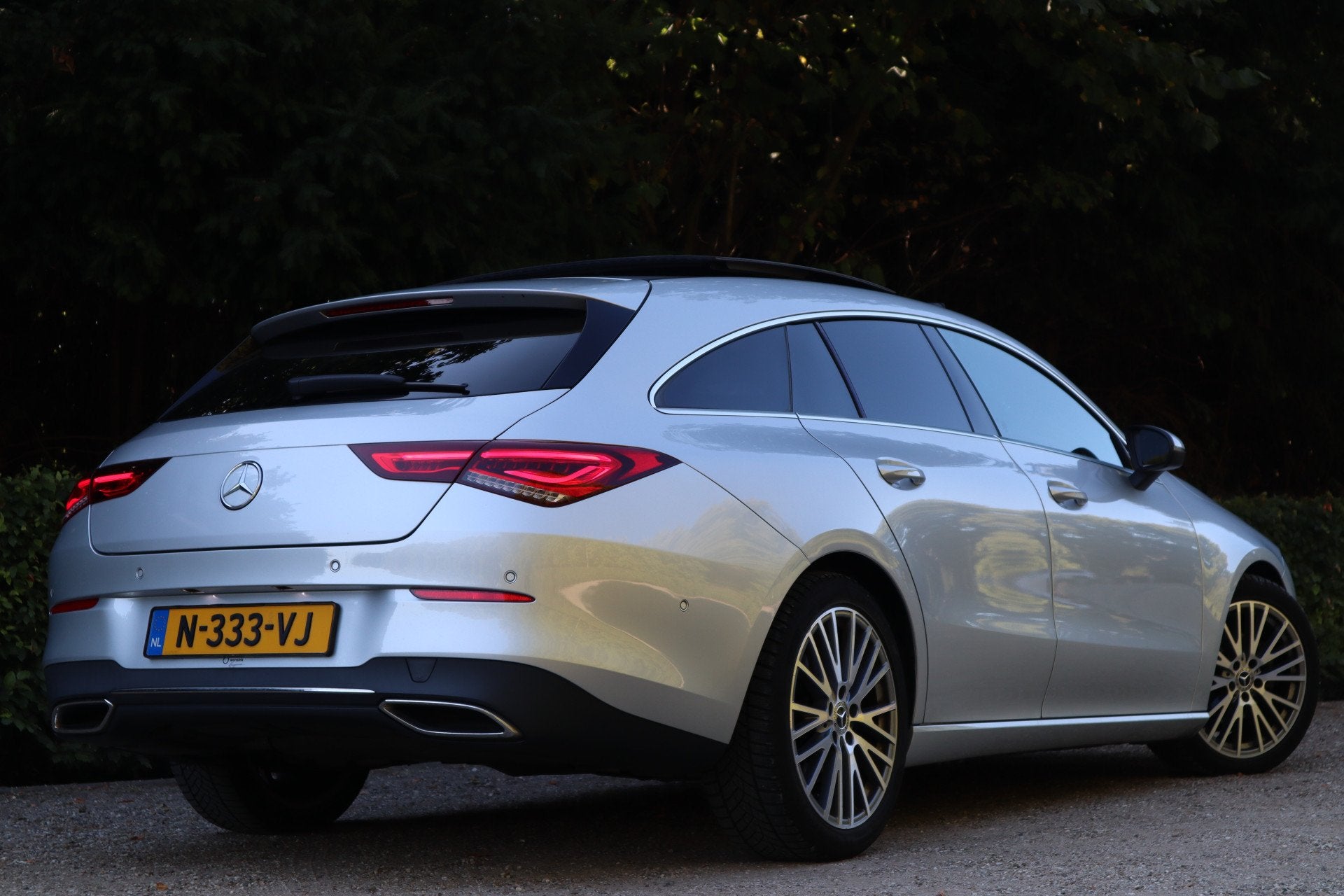 Mercedes-Benz CLA-Klasse Shooting Brake 180 Business Solutio, 136 pk, Gebruikt, 4 cilinders, 19 km/l
