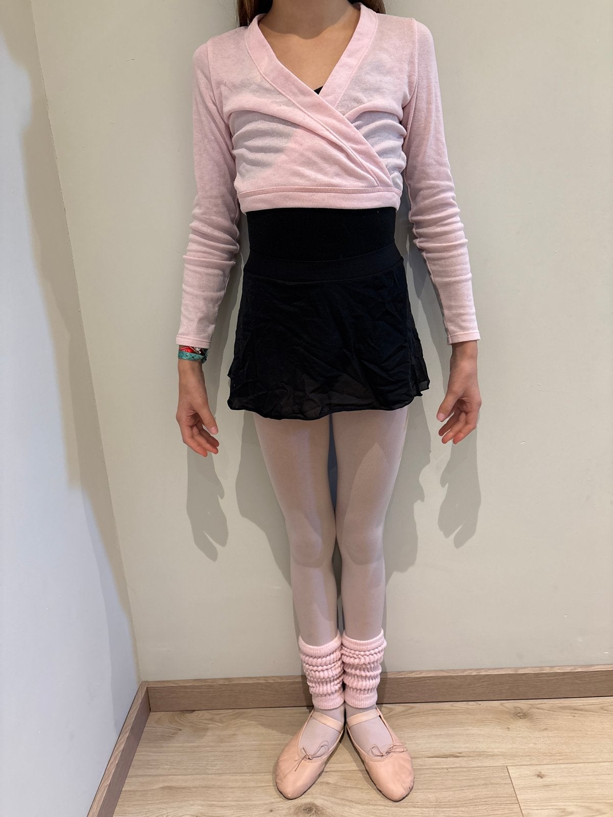 Balletoutfit maat 140 - Roze overslagvest, zwart rokje, Ophalen of Verzenden, Gebruikt, Kleding