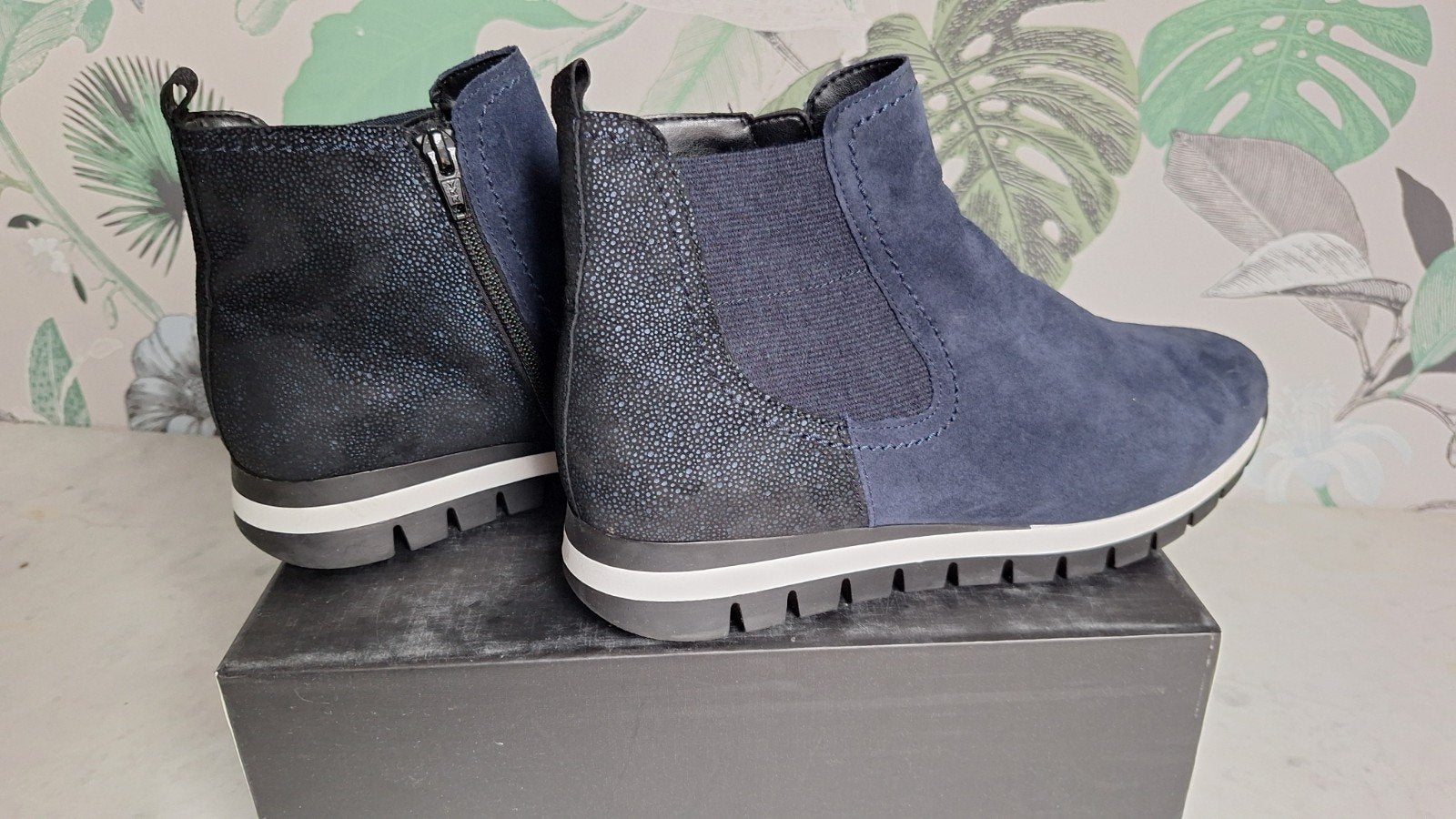 Gabor blauw leren chelsea boots maat 39,5, Lage of Enkellaarzen, Gabor, Zo goed als nieuw, Verzenden
