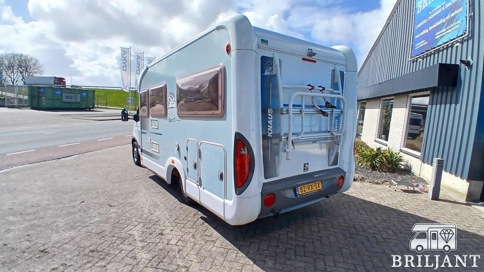 Foto 5 van Knaus R06.. 2005 fransbed