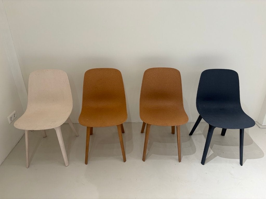 4x IKEA ODGER eetkamerstoel – verschillende kleuren, Huis en Inrichting, Ophalen, Kunststof, Gebruikt, Wit