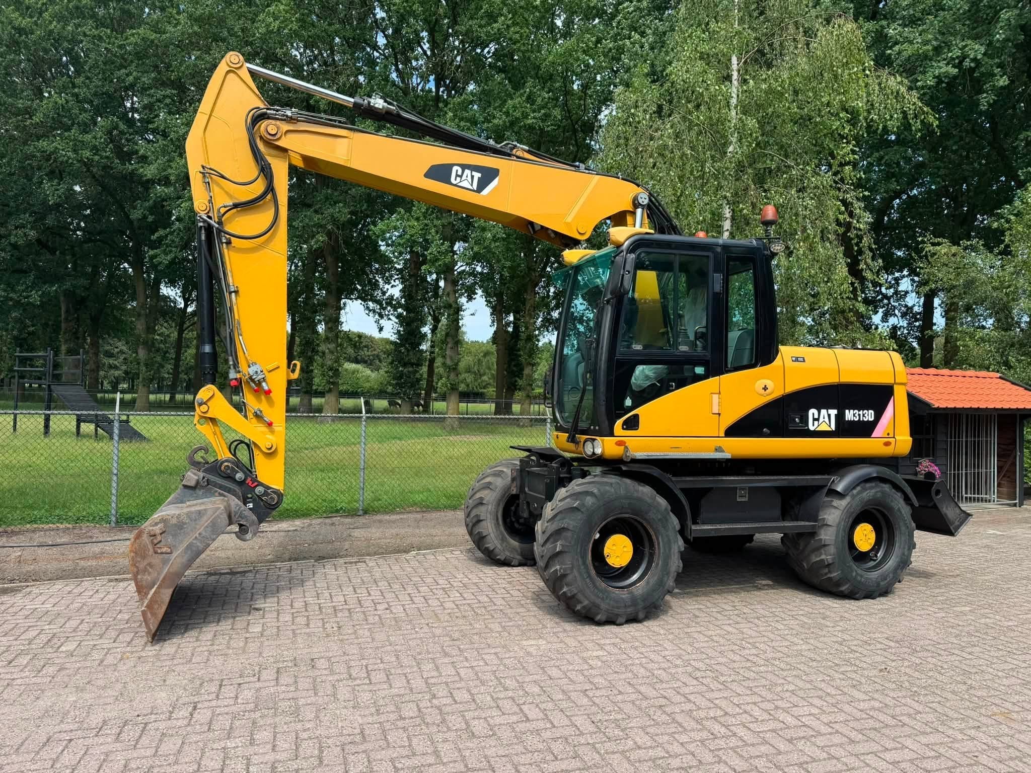Caterpillar M313D Mobiele kraan CW30 (bj 2008), Graafmachine
