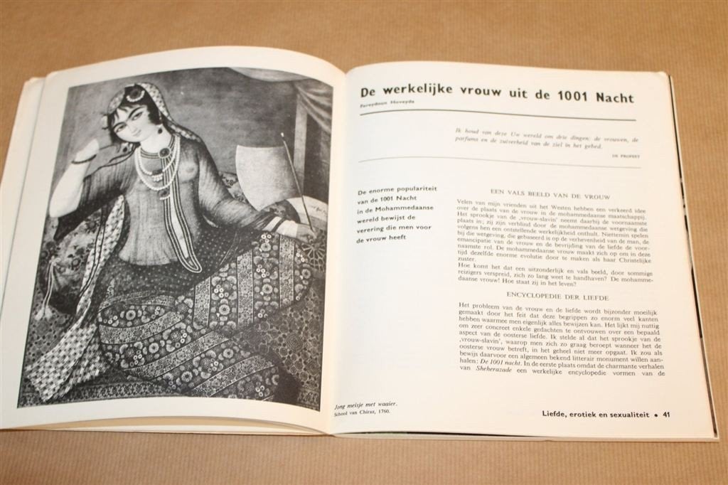 BRES 5, 1966 — Wetenschap, Religie, Kunst en Esoterie, Boeken, Ophalen of Verzenden, Gelezen, Overige onderwerpen, Achtergrond en Informatie