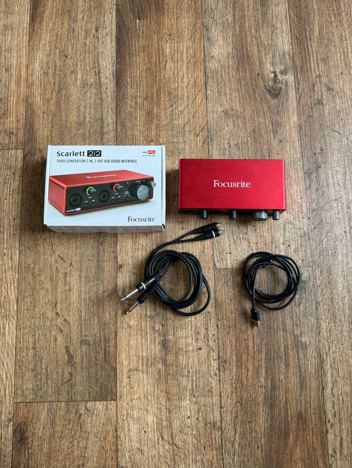 Focusrite Scarlett 2i2 Audio Interface (3rd gen) inc. kabels, Ophalen of Verzenden, Zo goed als nieuw