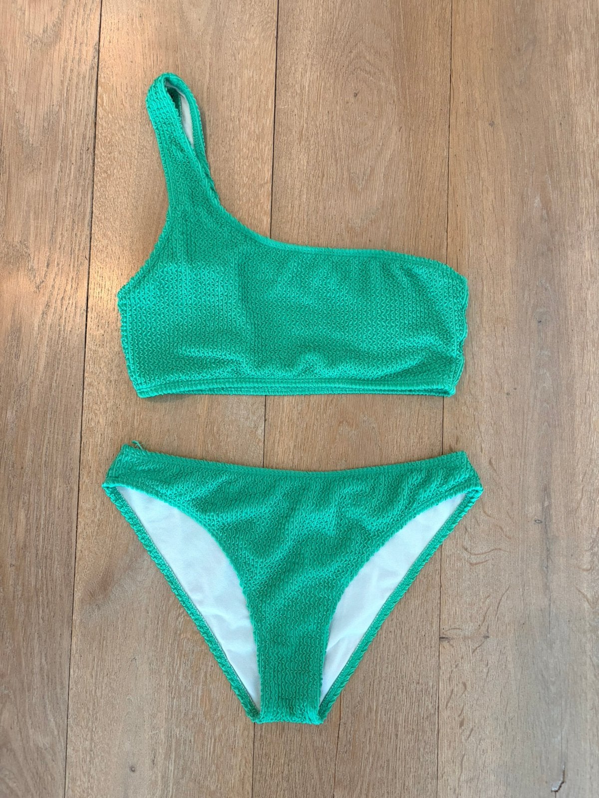 Shein bikini One Shoulder groen maat Small!!!, Kleding | Dames, Badmode en Zwemkleding, Ophalen of Verzenden, Gedragen, Groen