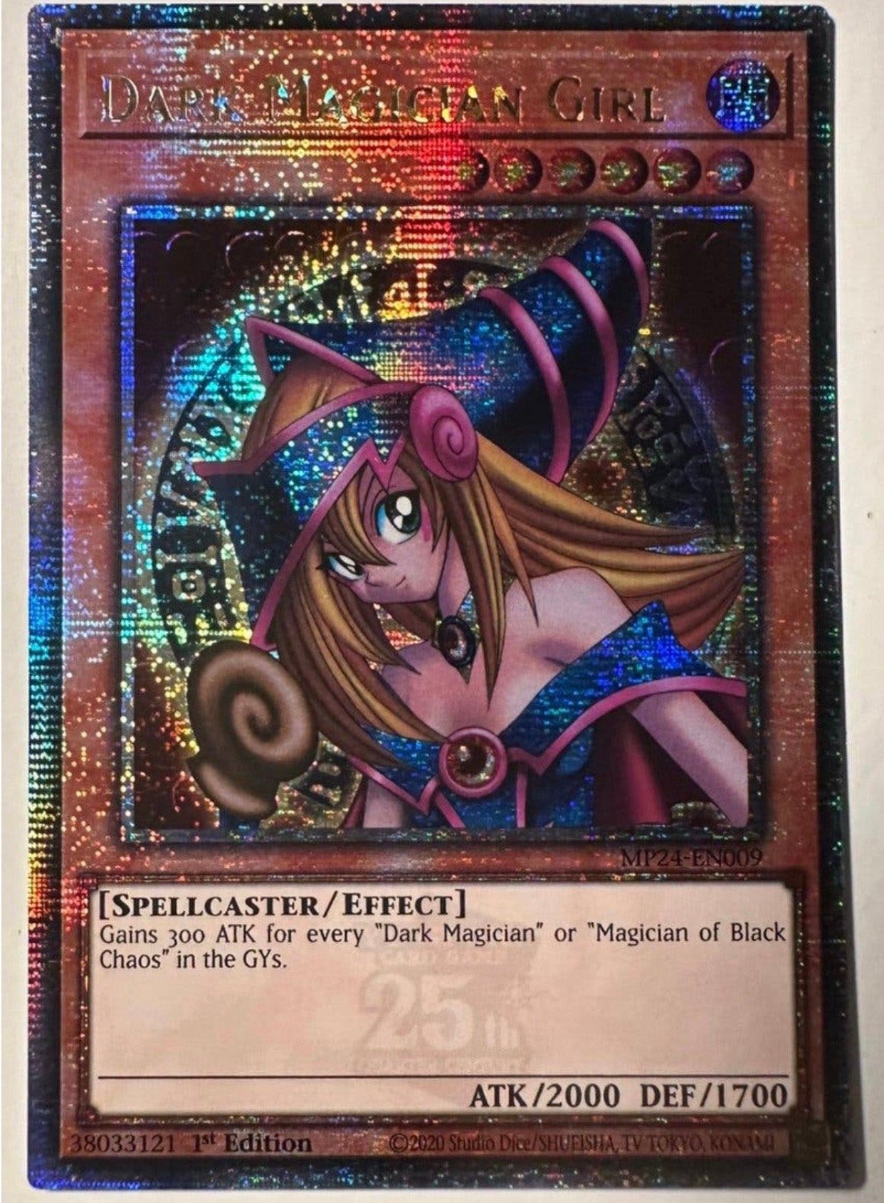 Yu-Gi-Oh! Dark Magician Girl MP24 1st Ed Quartercentury !, Hobby en Vrije tijd, Ophalen of Verzenden, Zo goed als nieuw, Losse kaart