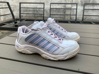 Dames tennisschoenen maat 39 - wit met blauwe accenten, Ophalen, Racket, Wilson, L00