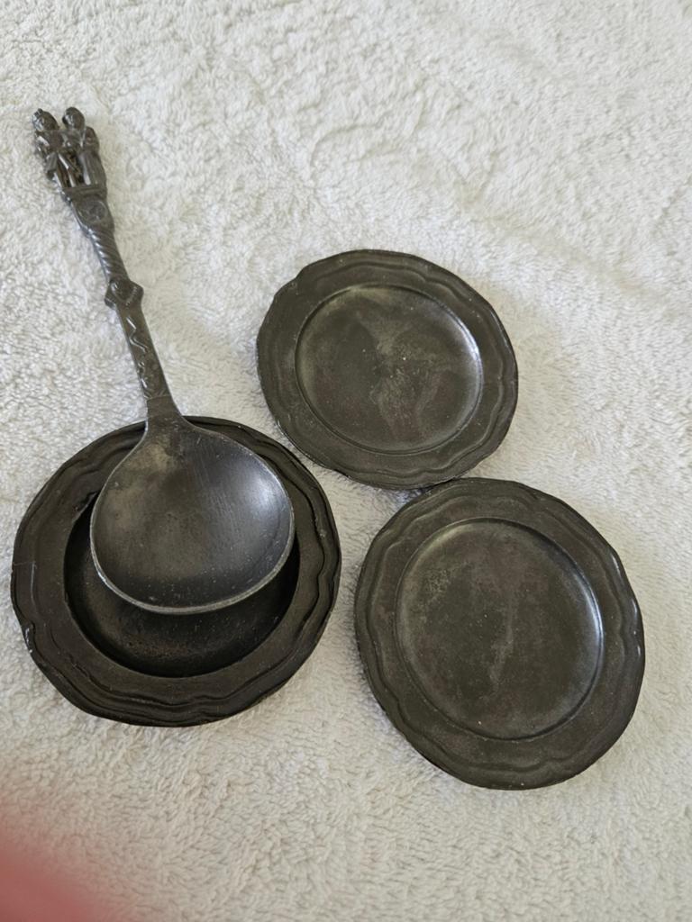 Antieke tinnen lepels en bordjes set, Antiek en Kunst, Antiek | Tin, Ophalen of Verzenden