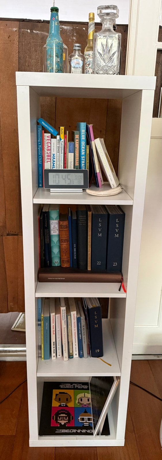 IKEA BILLY smalle witte boekenkast – 202 cm hoog – €20, Ophalen, 200 cm of meer, 50 tot 100 cm, Zo goed als nieuw