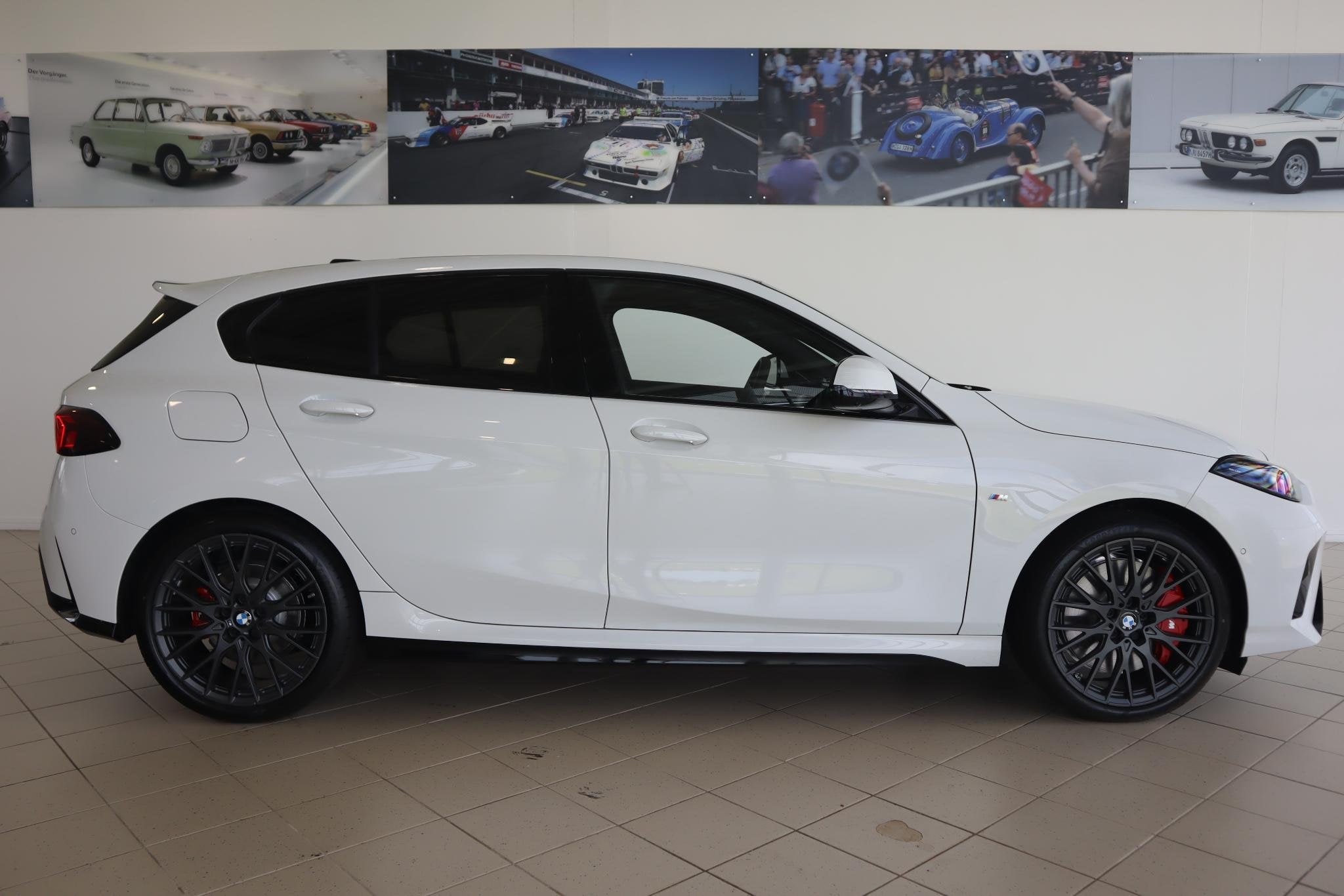 BMW 1 Serie 123 xDrive | M Sportpakket Pro | Harman Kardon |, Auto's, BMW, 1998 cc, Stof, 4 cilinders, Met garantie (alle)