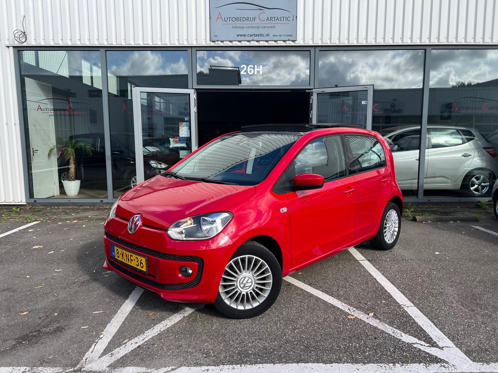 Volkswagen Up! 1.0 high up! AUTOMAAT | PANO | NAVI | CRUISE, Euro 5, Up!, 4 stoelen, Origineel Nederlands