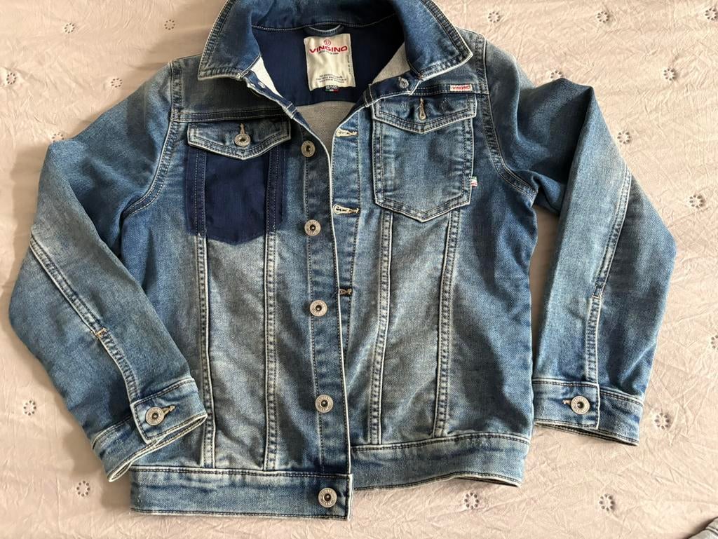 Vingino denim jack mt 140, Ophalen of Verzenden, Zo goed als nieuw, Jongen, Jas