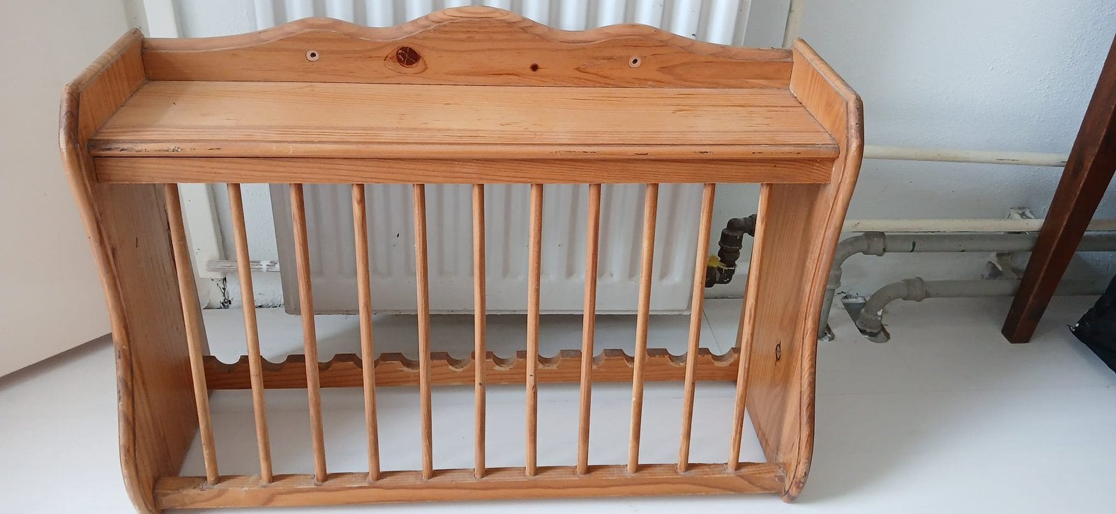 Houten bordenrek 60 x 49 x 22, Ophalen, Gebruikt
