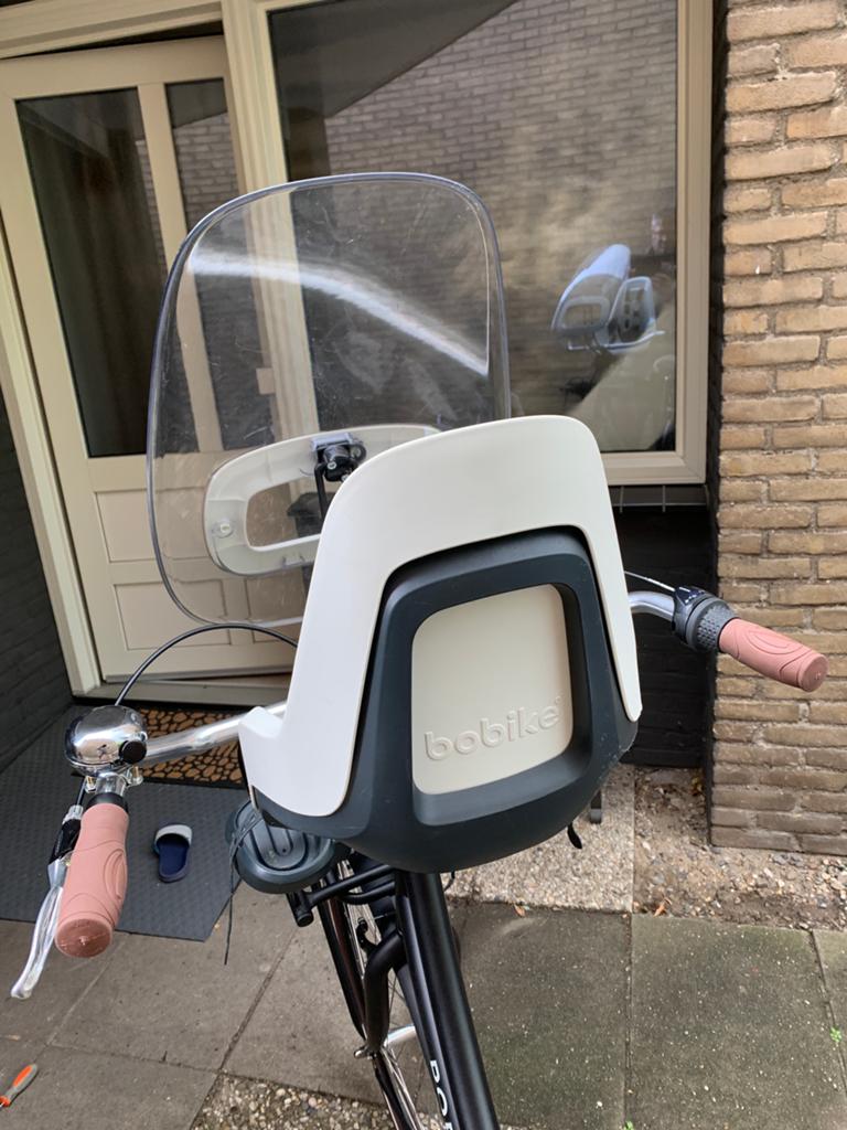 bobike voorzitter met het windscherm, Fietsen en Brommers, Fietsaccessoires | Fietsstoeltjes, Ophalen of Verzenden, Zo goed als nieuw