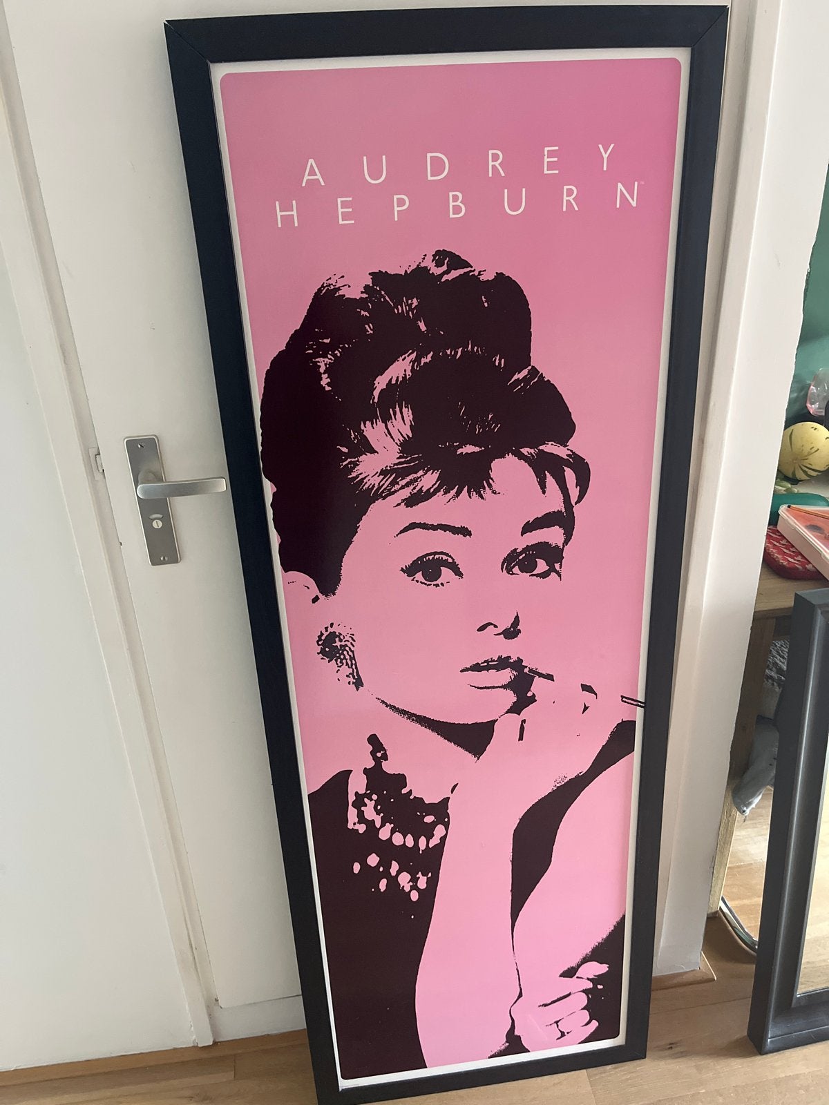 Audrey Hepburn poster met lijst (160x60 cm) - Loods 5, Ophalen, Gebruikt, Foto of Poster, 75 cm of meer