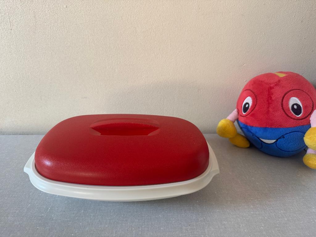 NIEUW serveerwonder van TUPPERWARE uitlekschaal ROOD, Ophalen of Verzenden, Nieuw, Rood, Schaal