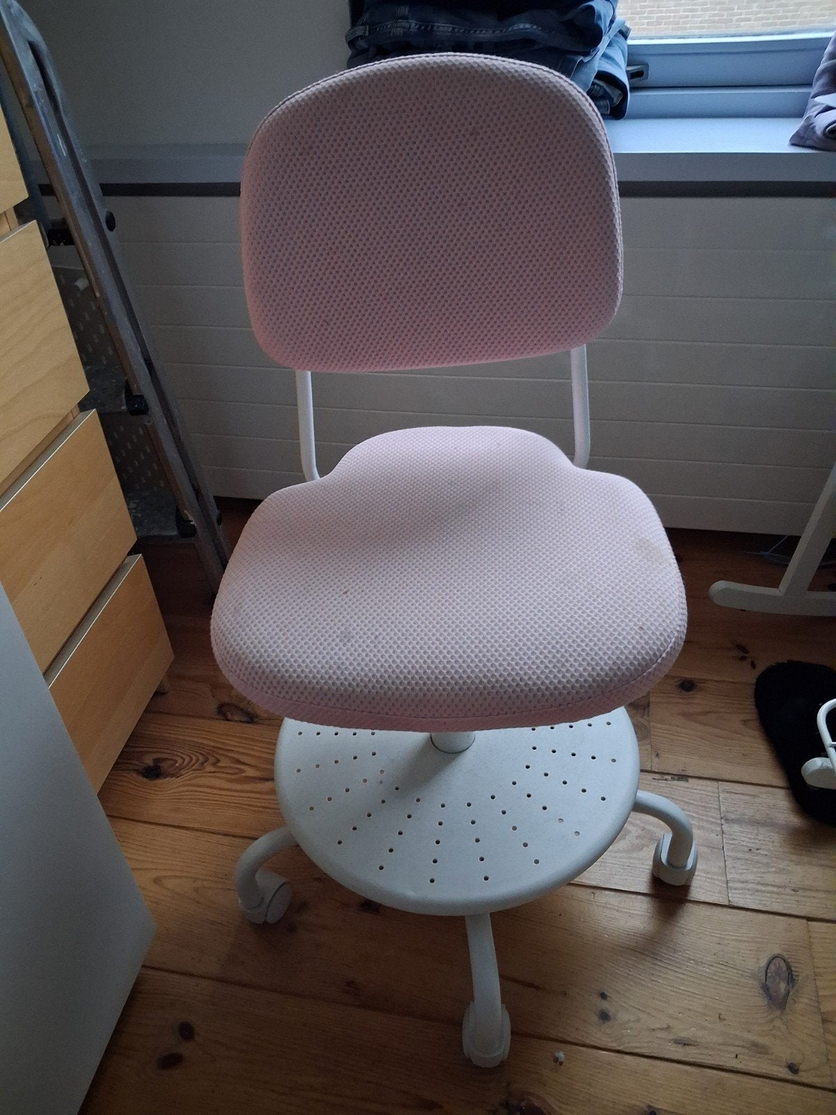 ikea kinderbureaustoel, Ophalen, Gebruikt, Roze, Bureaustoel