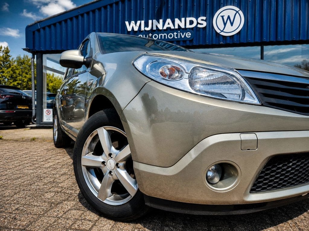 Dacia Sandero 1.2 Lauréate Airco Elektr ramen Lm Nieuwe APK, Auto's, Dacia, Voorwielaandrijving, 31 €/maand, Origineel Nederlands