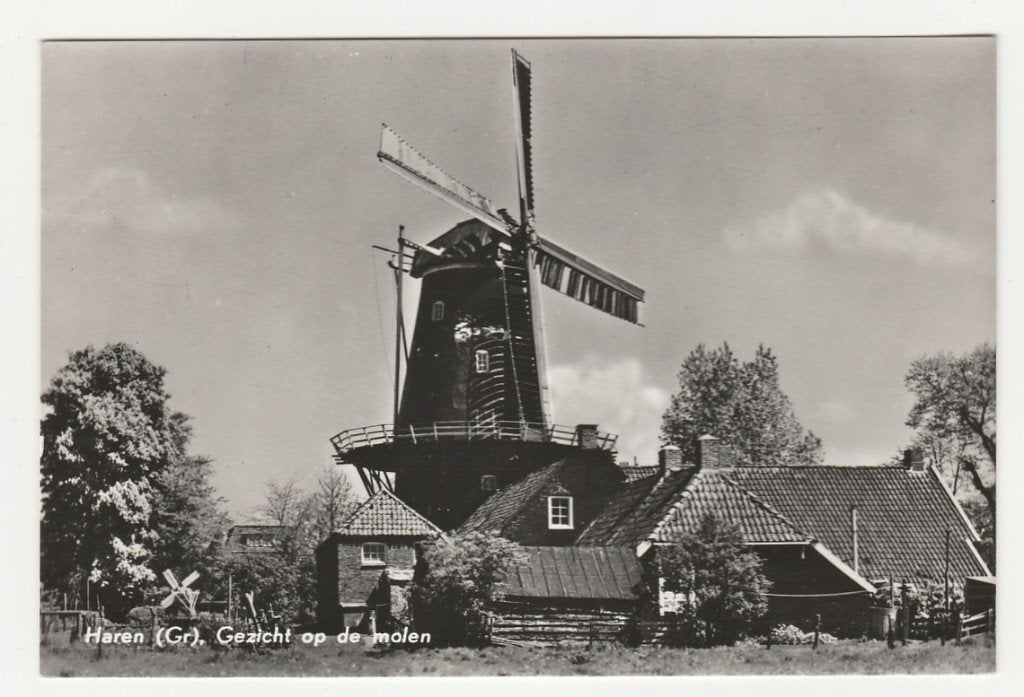 Haren (bij Groningen) - Gezicht op de molen, Ophalen of Verzenden, 1960 tot 1980, Gelopen, Groningen